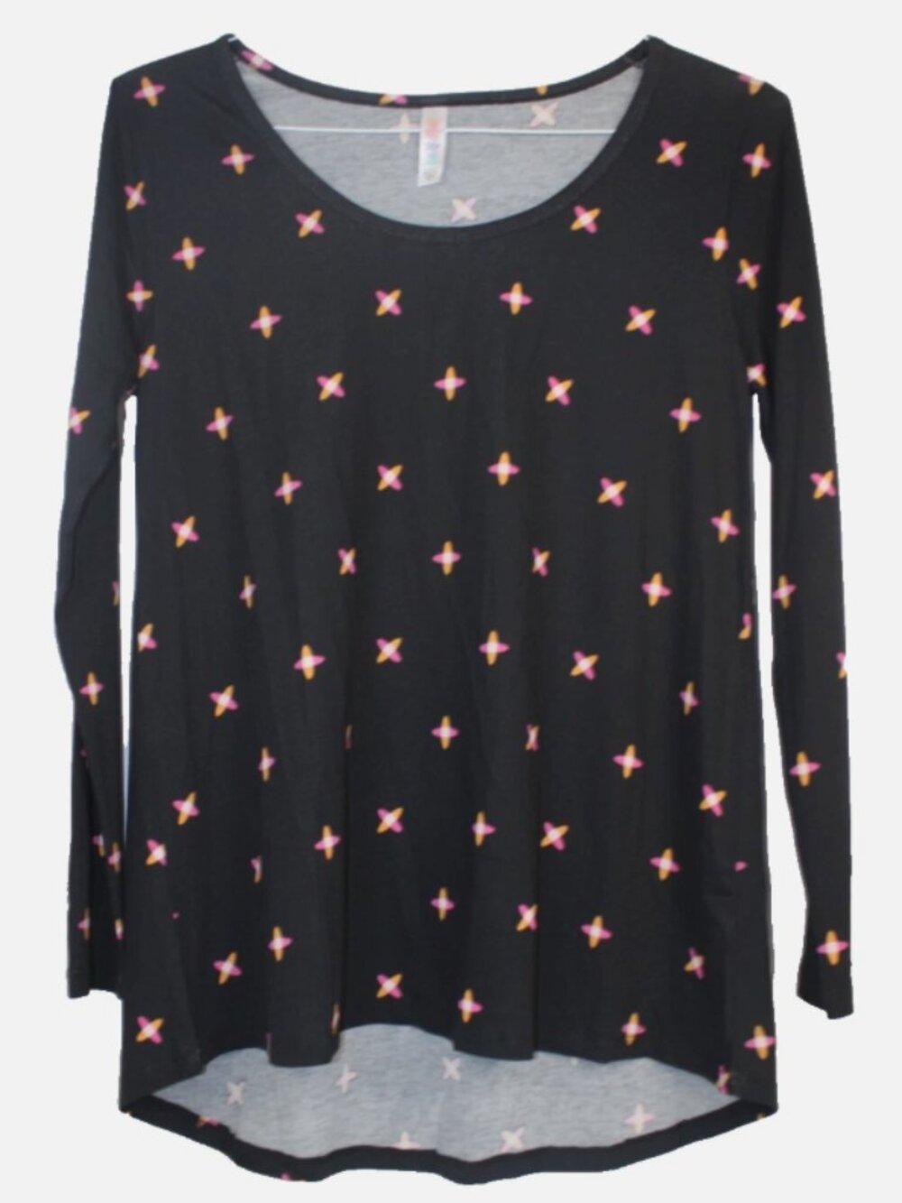 LuLaRoe LYNNAE Women's Shirt Top NWT Size M Medium Black Pink Orange Flowers